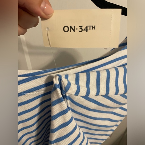 NWT On 34th Top - Picture 4 of 4